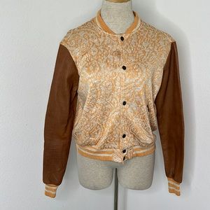 🔹 BARK Multi-Media Jacket